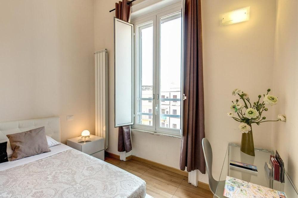 Floor 6 Guest house Rome