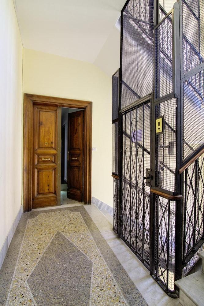 Guest house Floor 6 Rome