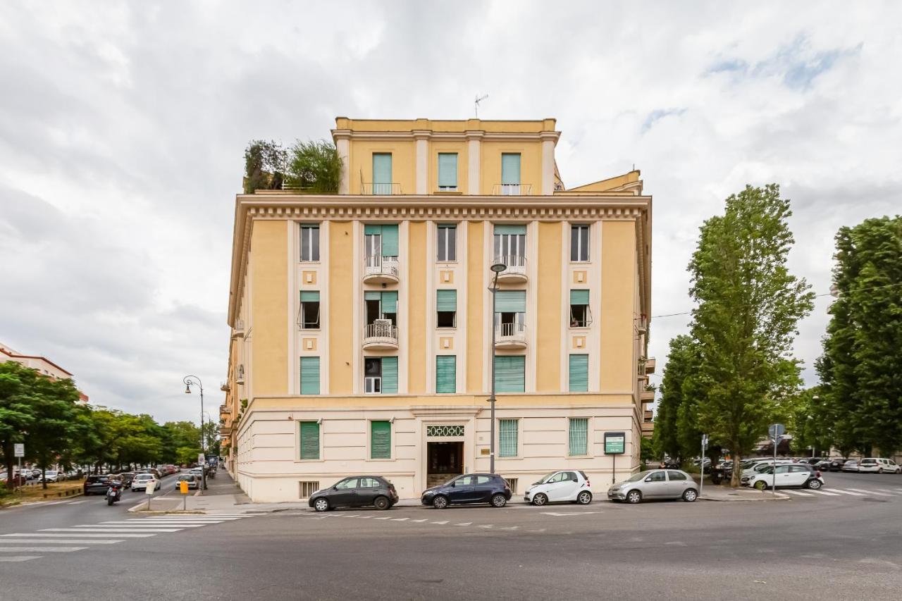 Appartamento Bmga L Elegant Four-room Apt For 8 Guests In Prati Roma
