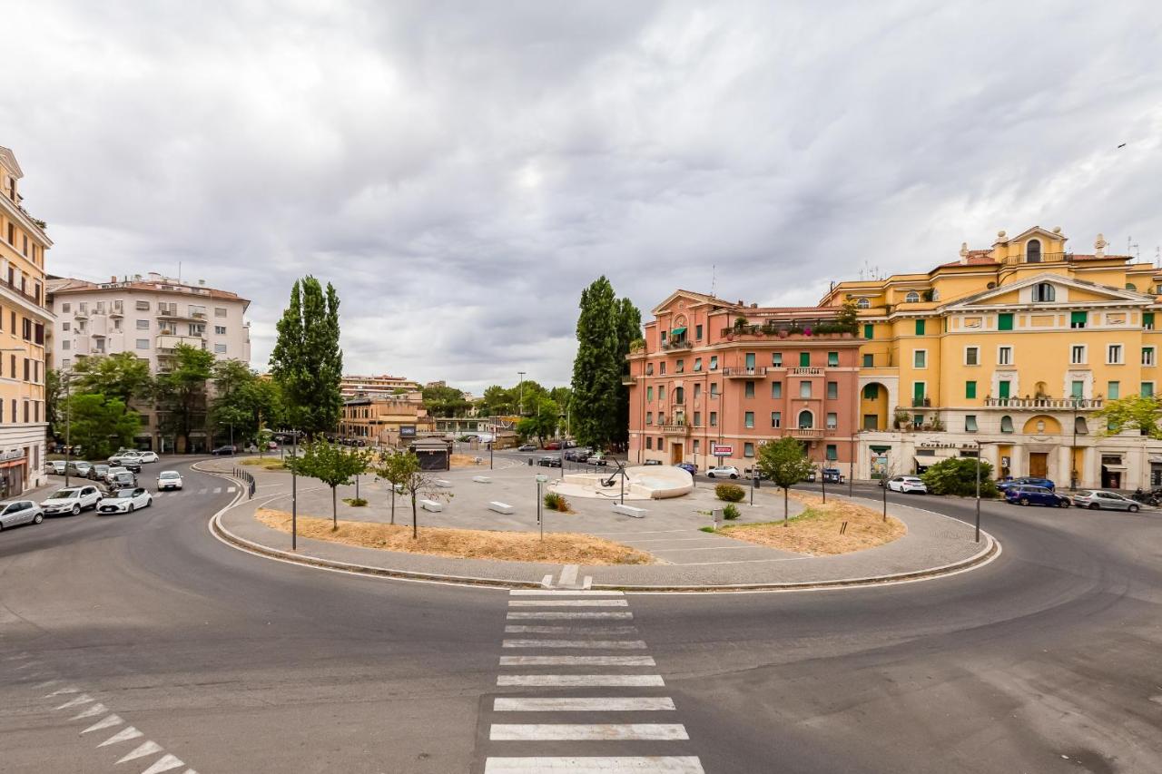 Appartamento Bmga L Elegant Four-room Apt For 8 Guests In Prati *
