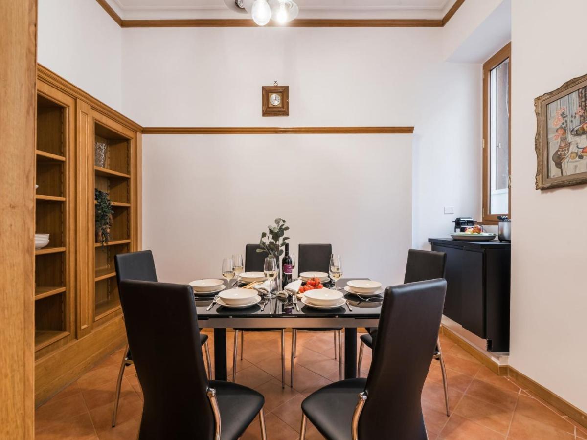 The Rent - Three-bedroom Near The Quirinale Appartamento Roma