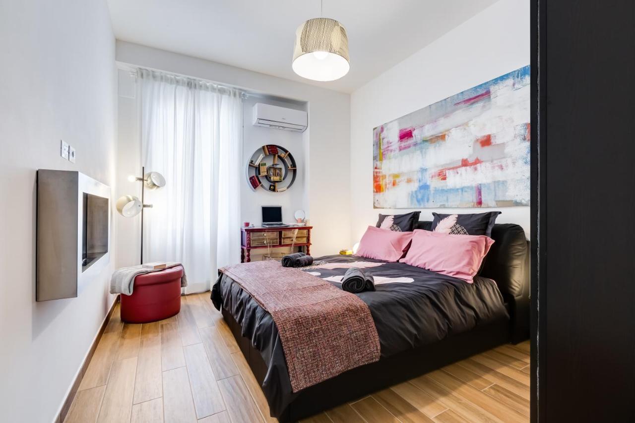 Apartment Lovely Two-room In The Center Of