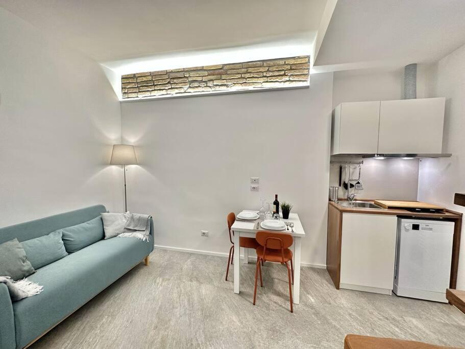 Apartment Monolatino Rome