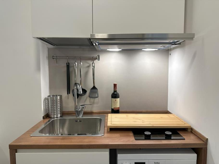 Apartment Monolatino Rome
