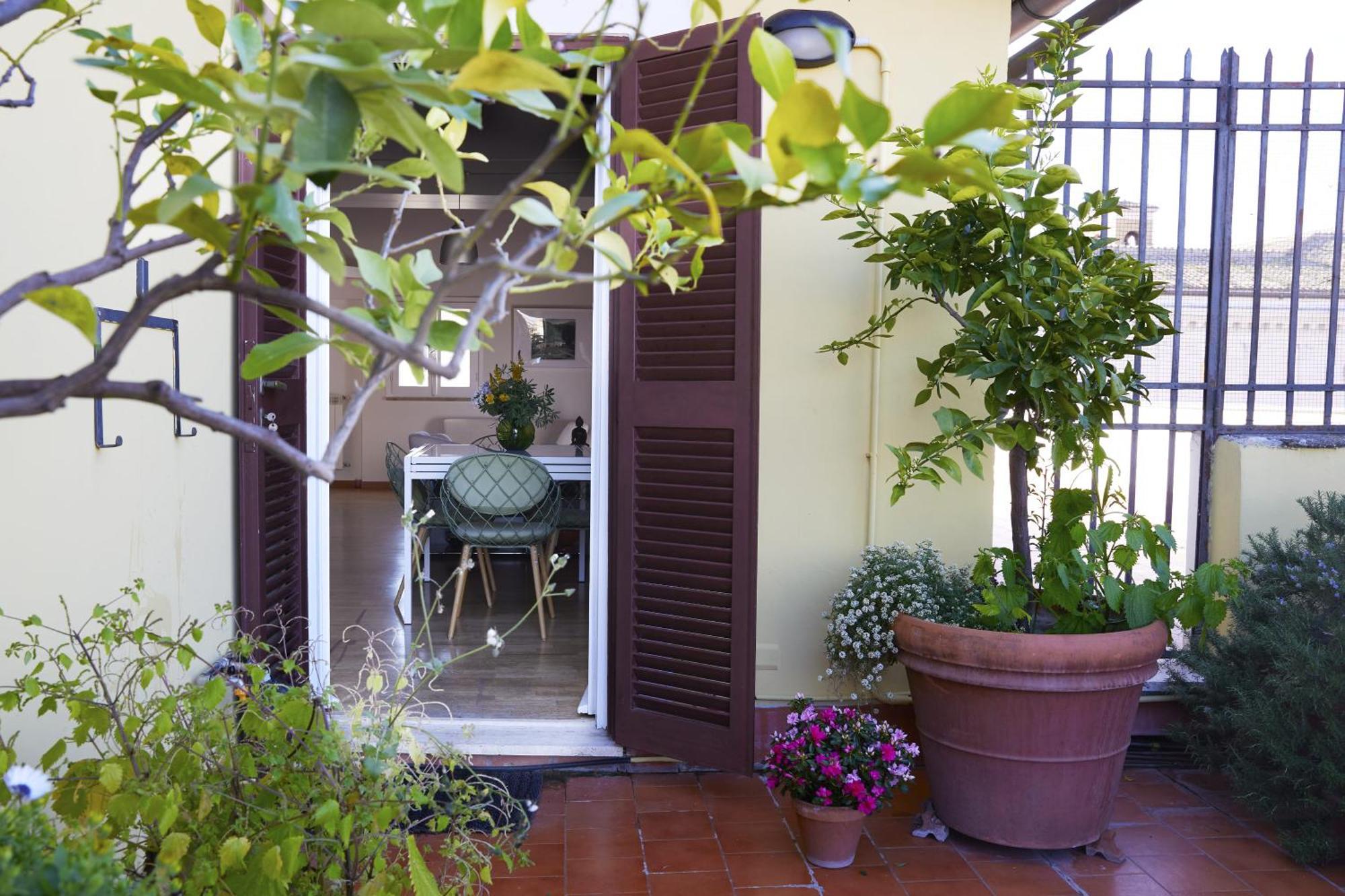 Trasteverehome - Attic Terrace Center Of Baroque Apartment Rome