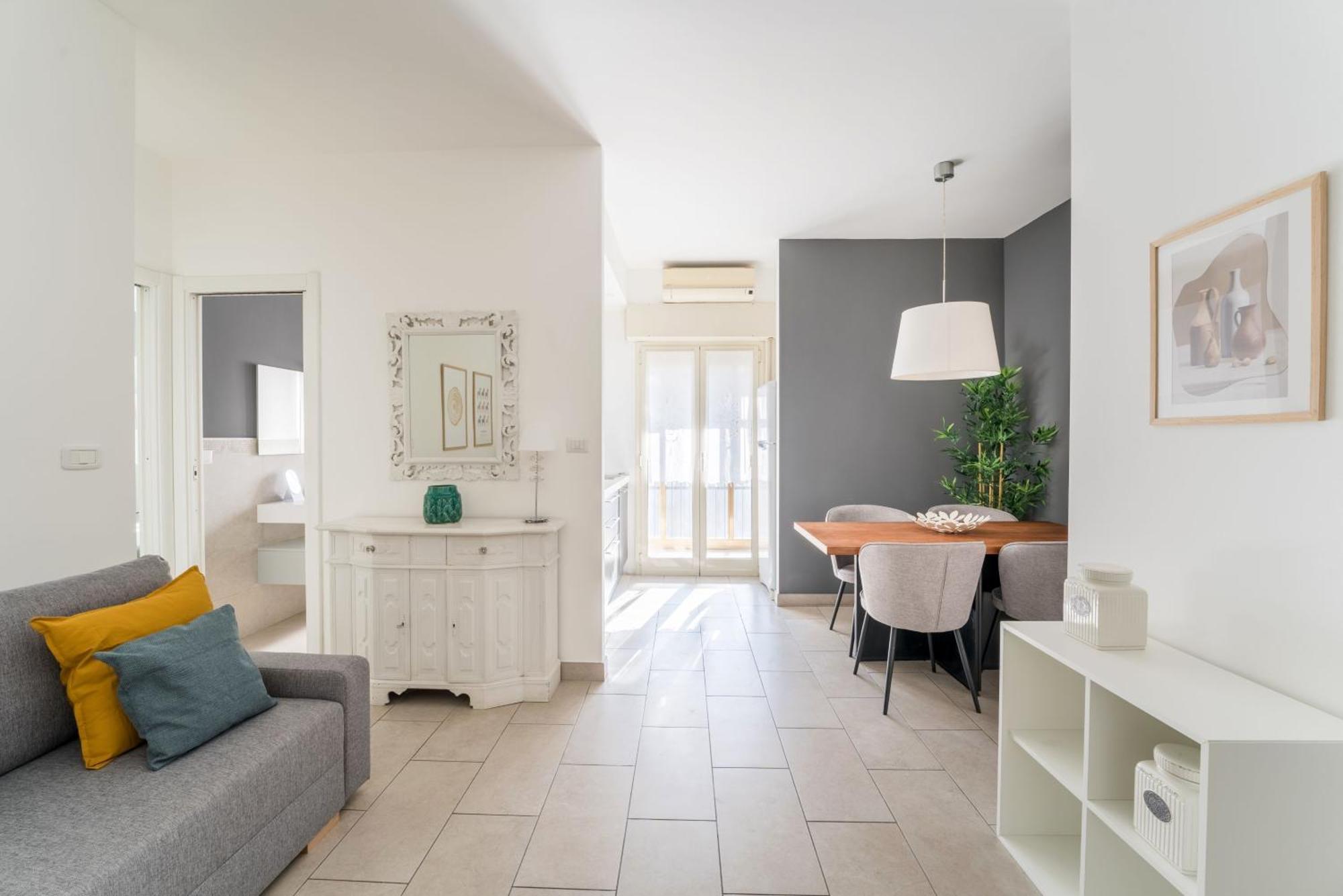 Maison Lumiere, Design 5 Min From Tiburtina Station Apartment