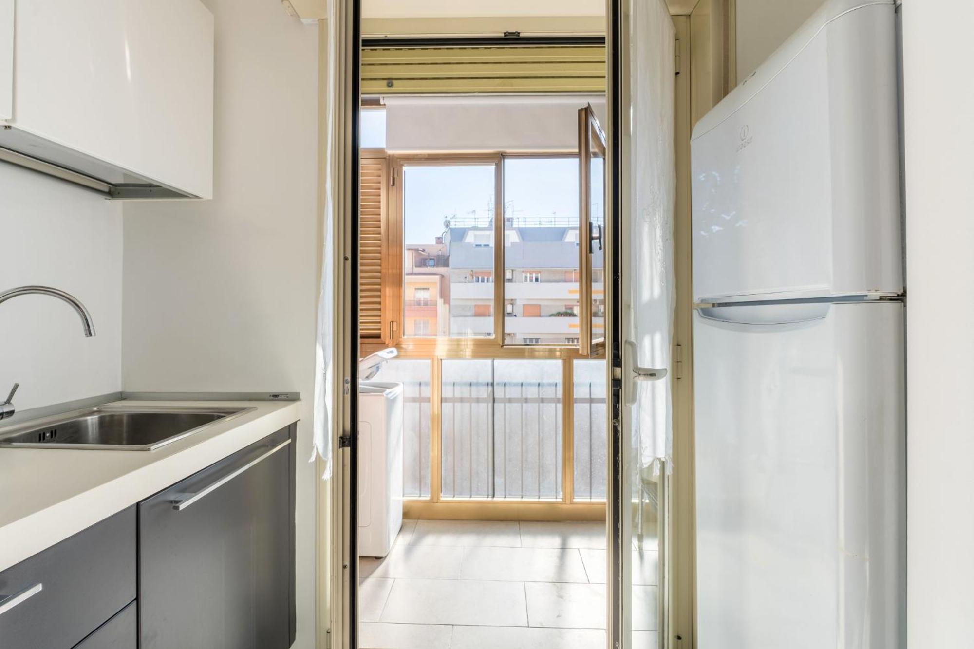 Maison Lumiere, Design 5 Min From Tiburtina Station Apartment