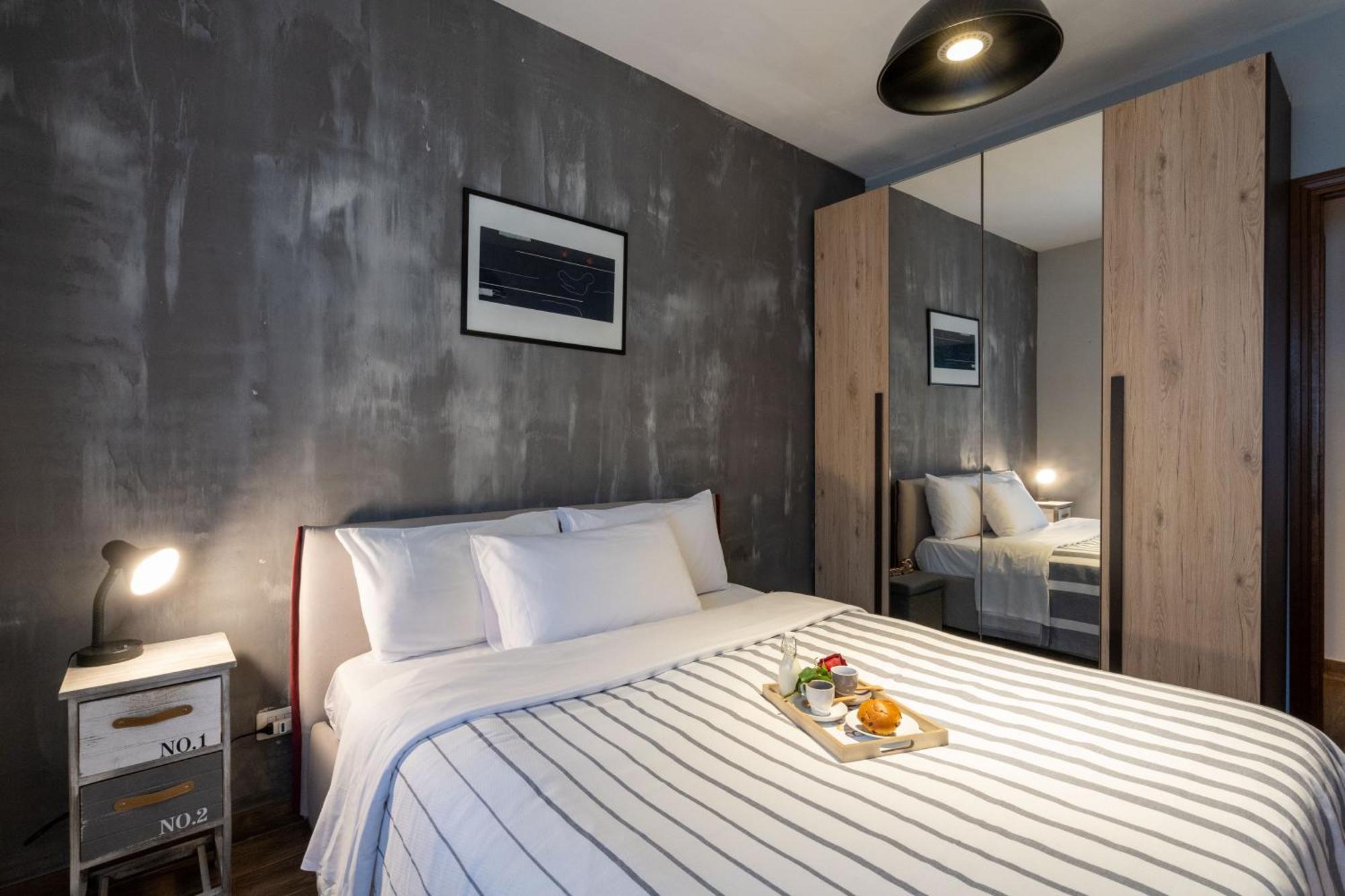 Appartamento Casa Del Sole - Treno A 10min - Free Parking *