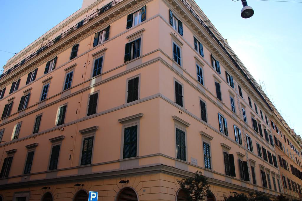 Pia Domus Guest house *