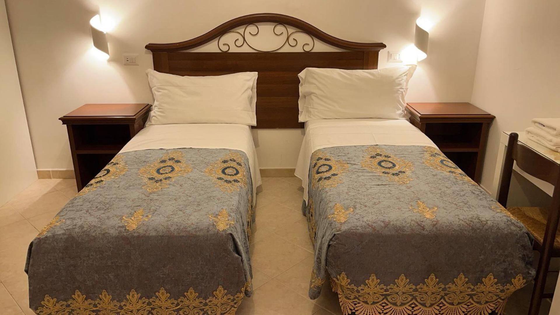 Cosmos Guest house 2*