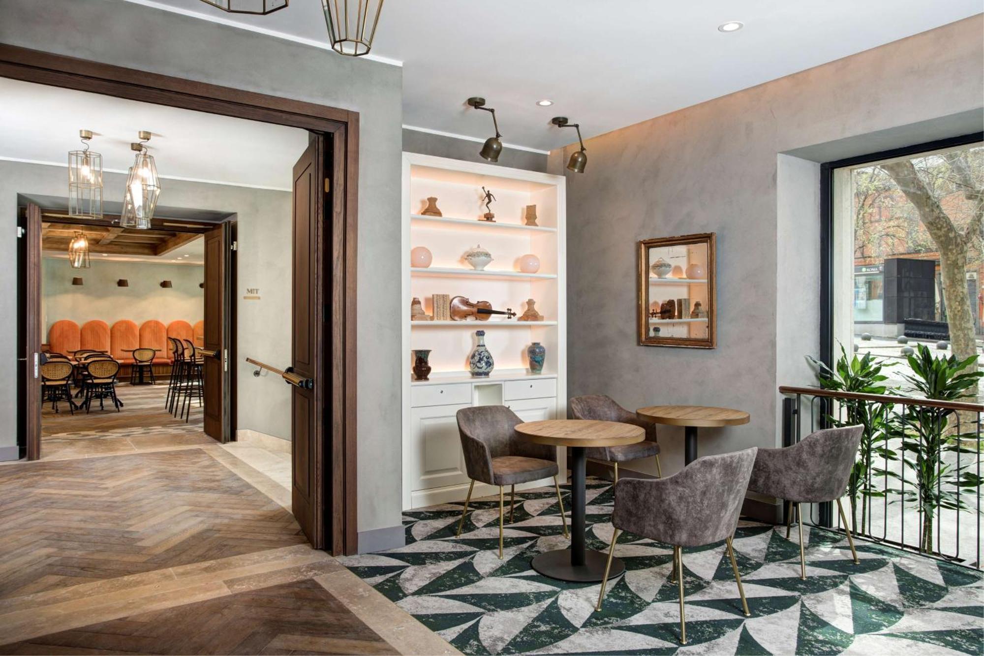 Doubletree By Hilton Monti Hotel