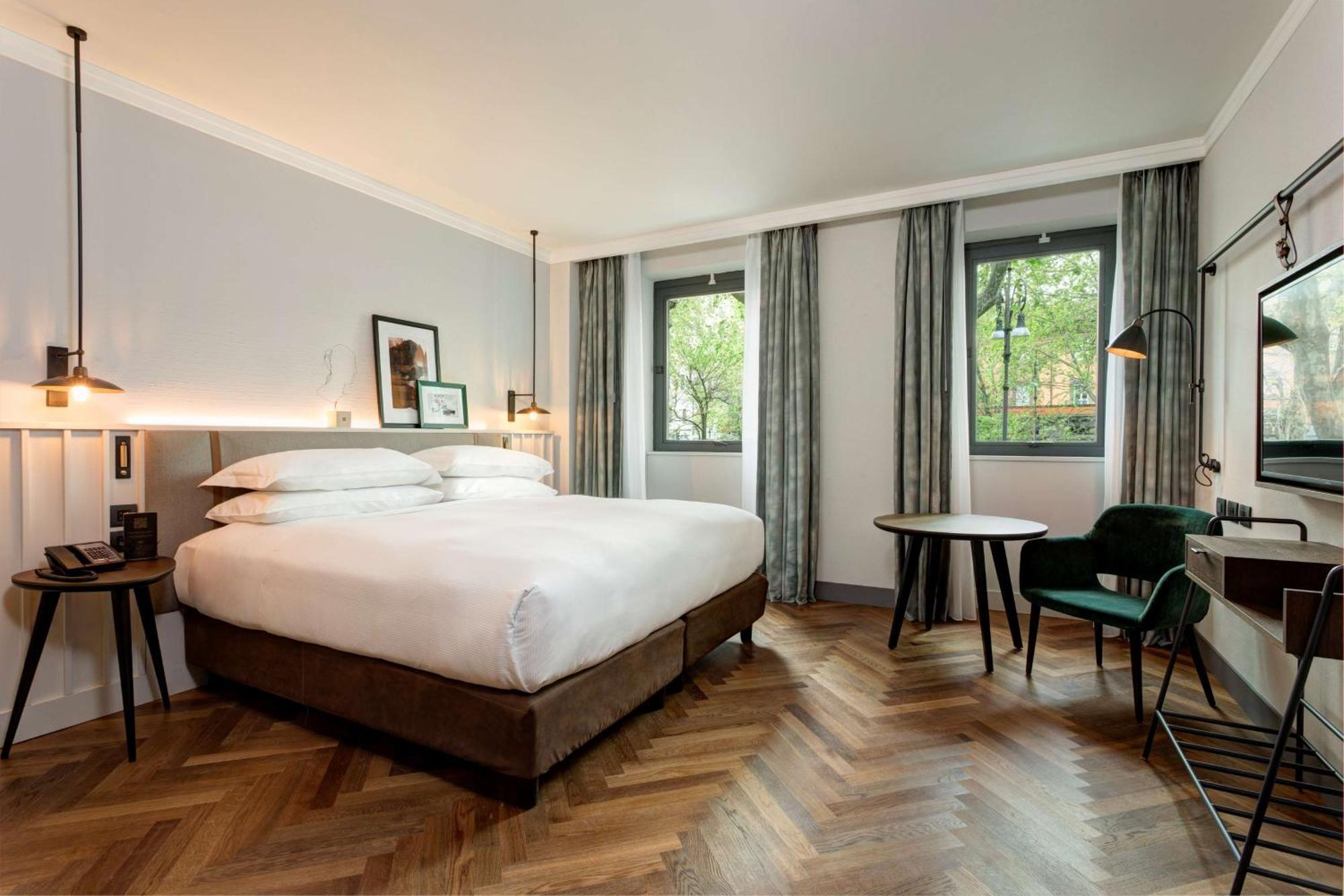 Doubletree By Hilton Monti Hotel Roma
