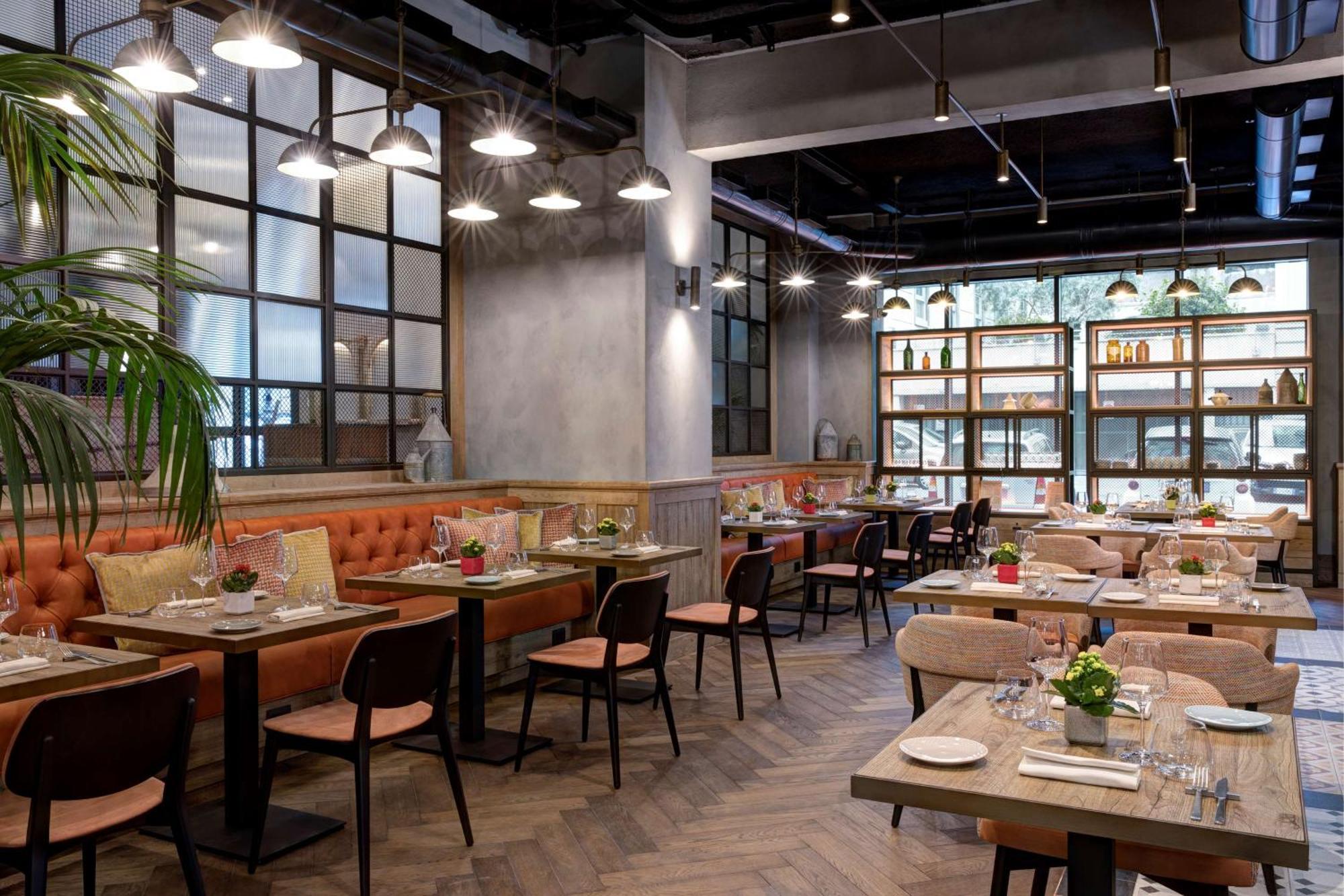Doubletree By Hilton Monti Hotel Roma