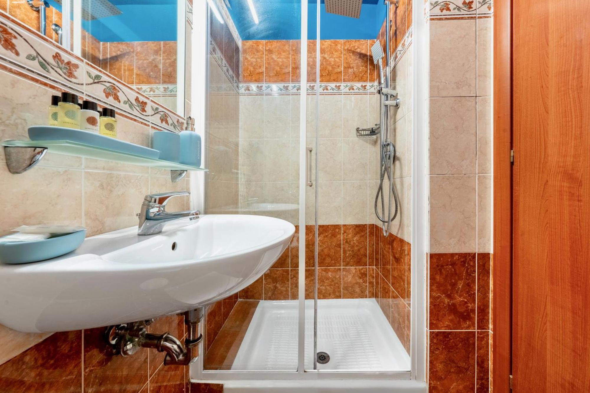 Affittacamere Colosseo Relais 2*