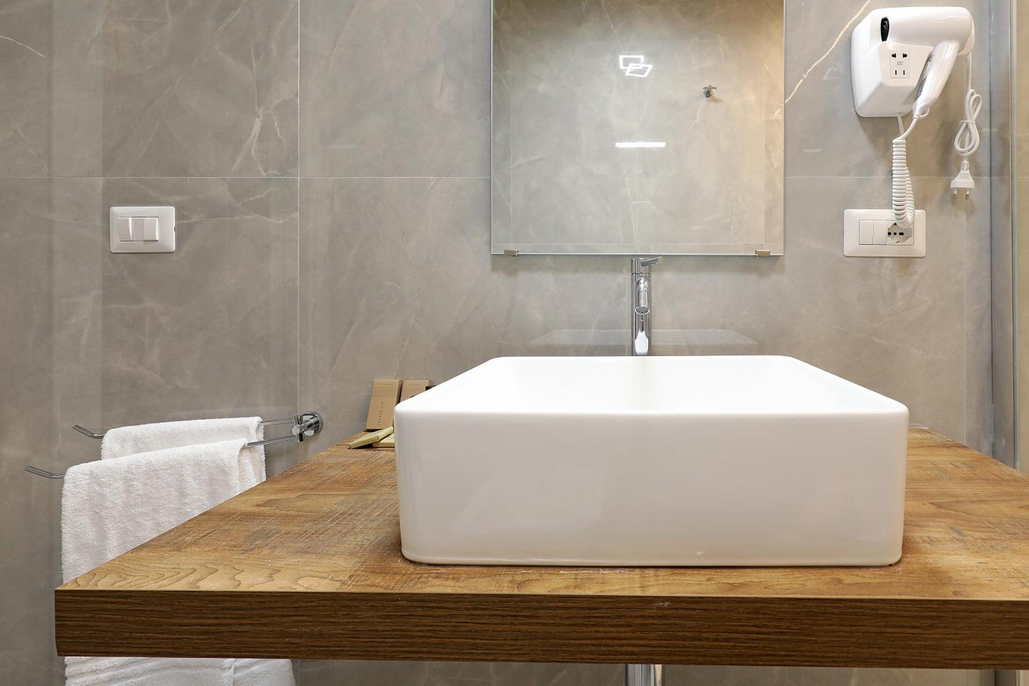 Plaza Suites, Luxury Collection Guest house Rome