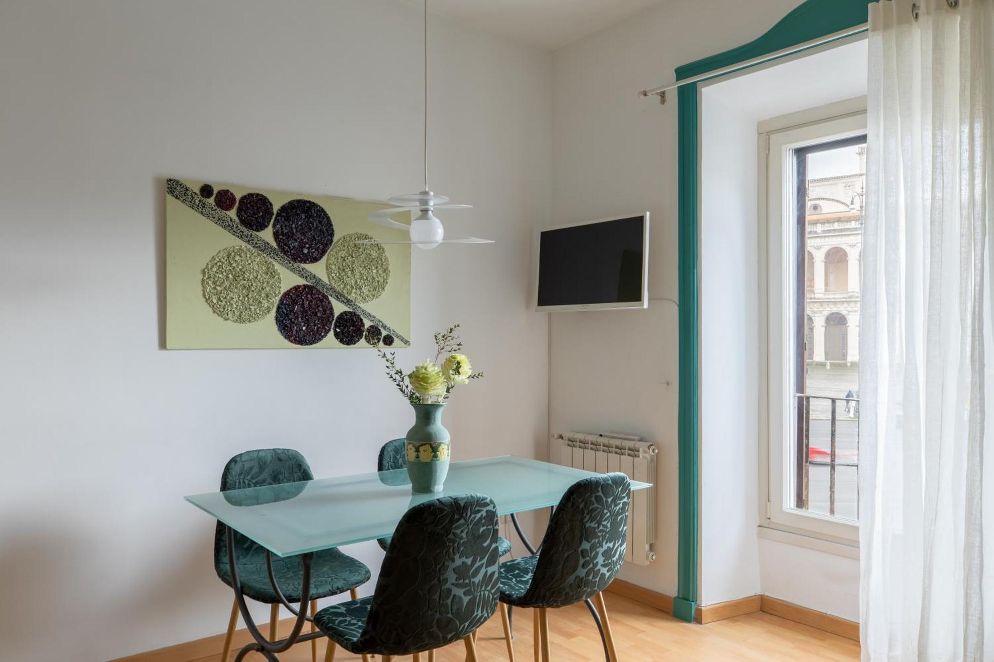 Iflat Cozy Flat With A View In San Giovanni * Rome