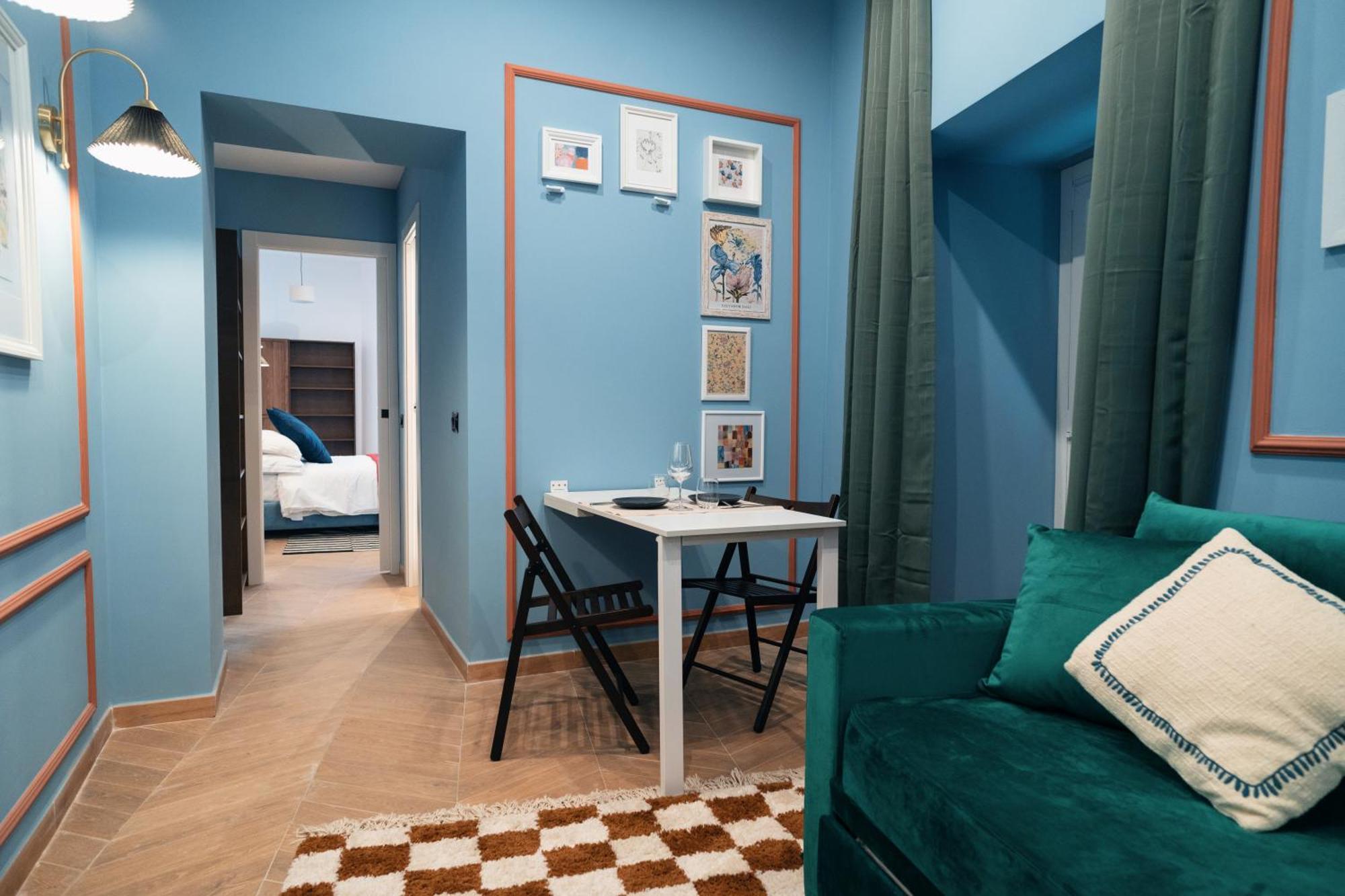 Apartment Victorian House, Center