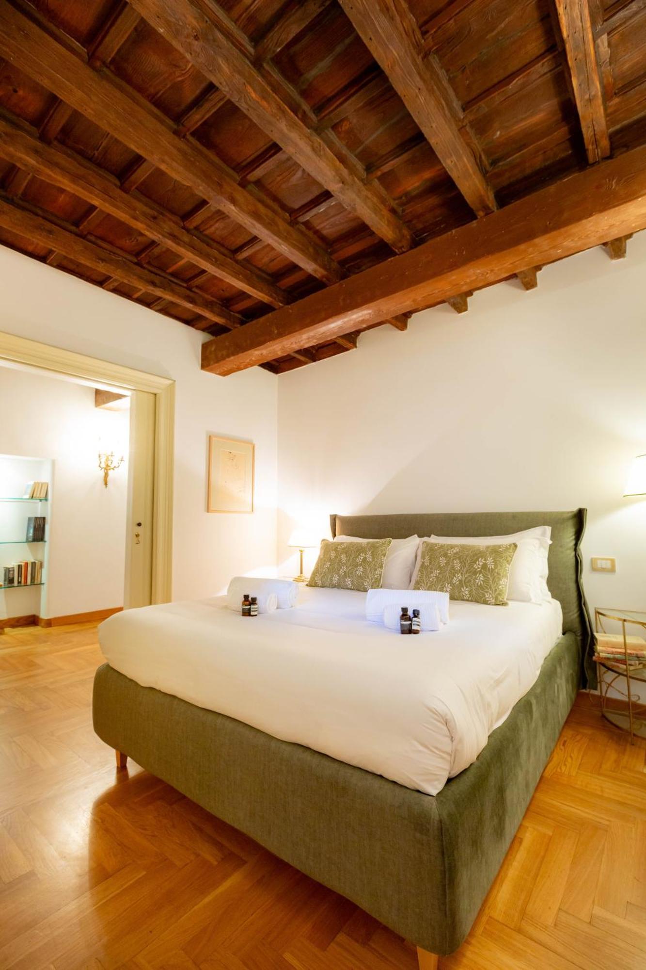 Pantheon Luxury House - Zen 28