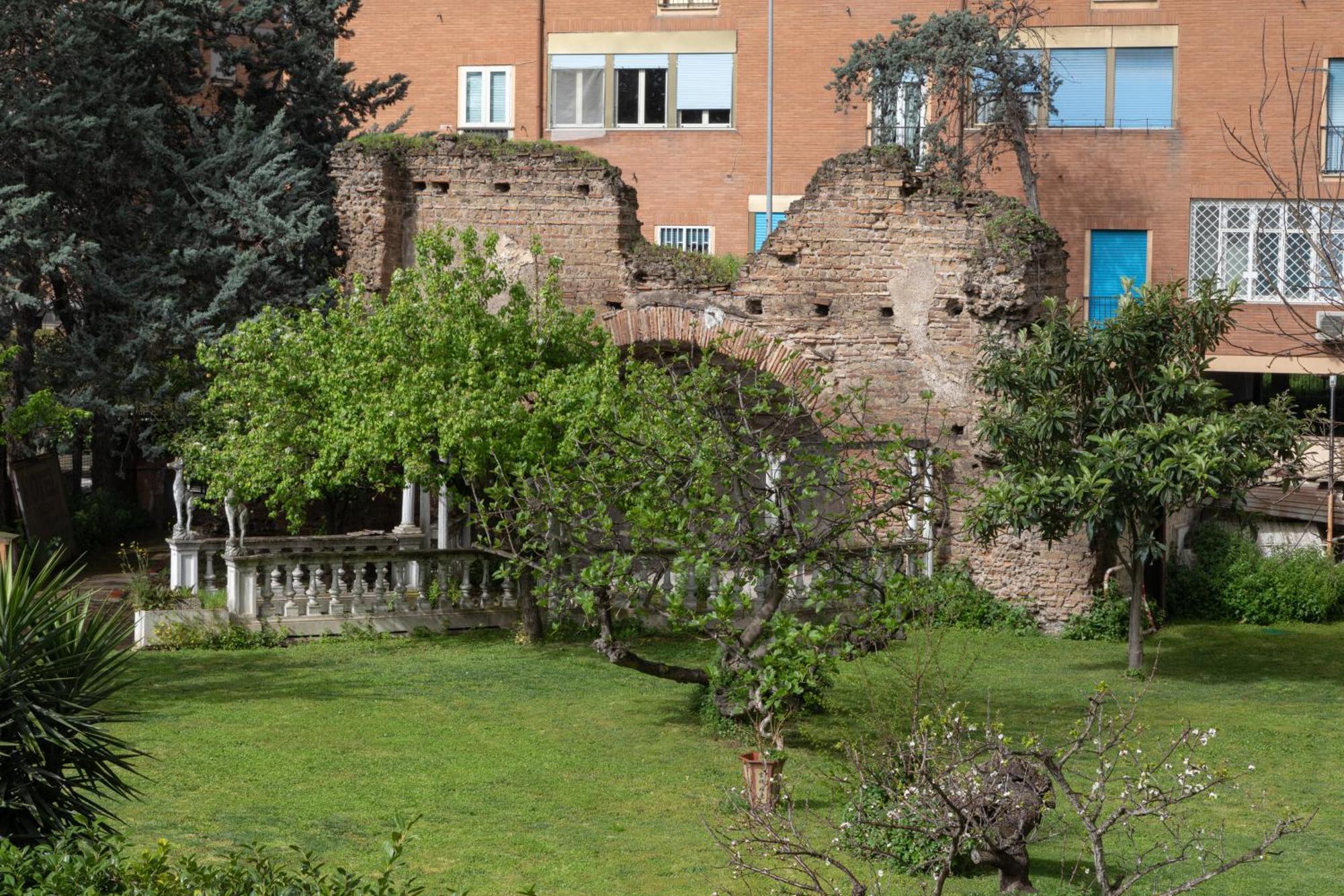Santa Maura Roma