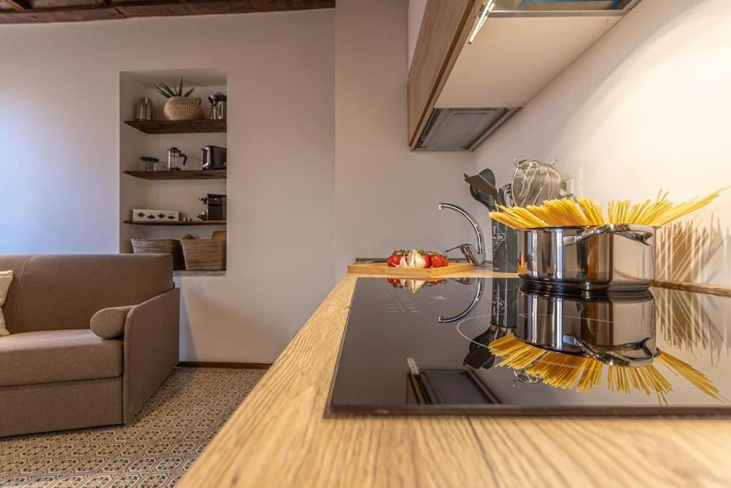 18 Ciancaleoni House Rome