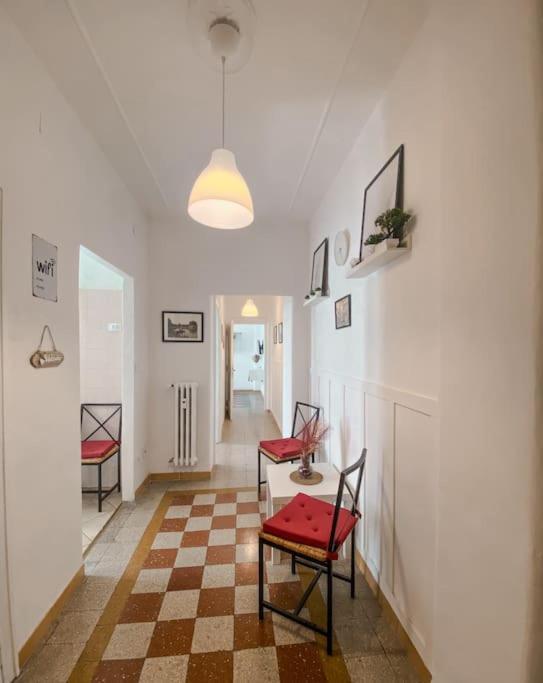 Netflix & Wi-fi Dacia Apartment Rome