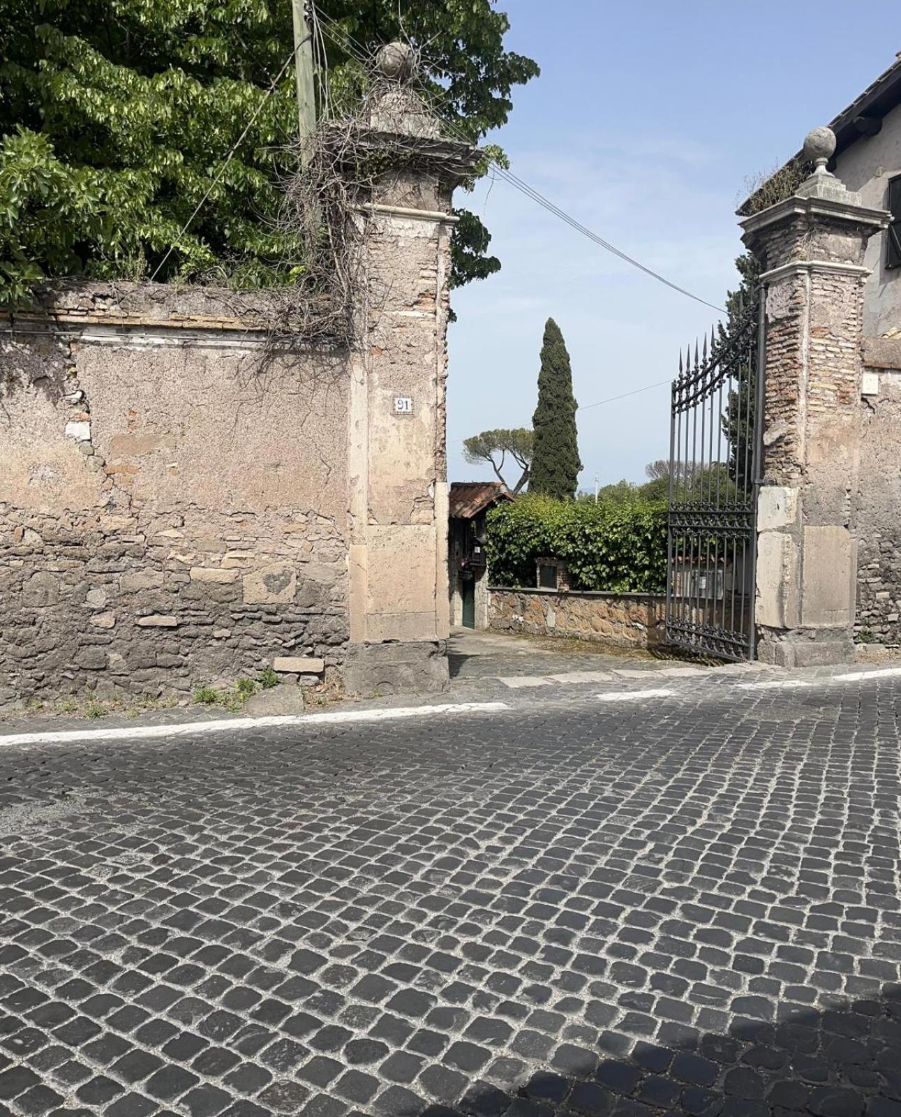 Loft Appia Antica Donna Eugenia Apartment