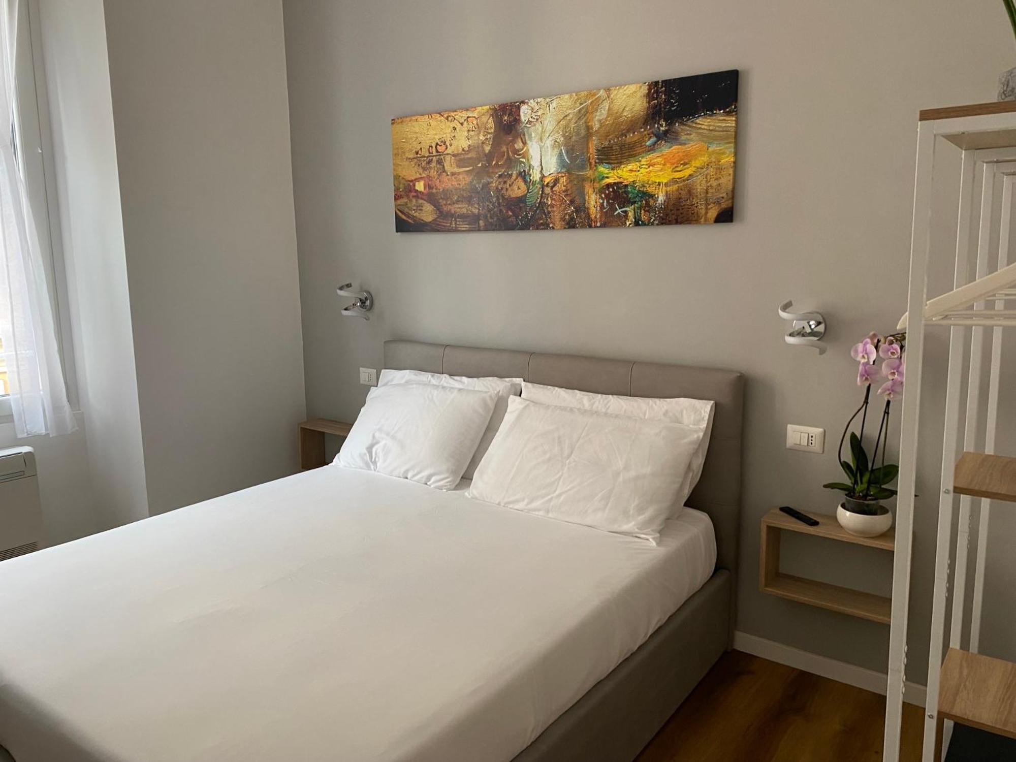 Belltower Elegans Guest house Rome