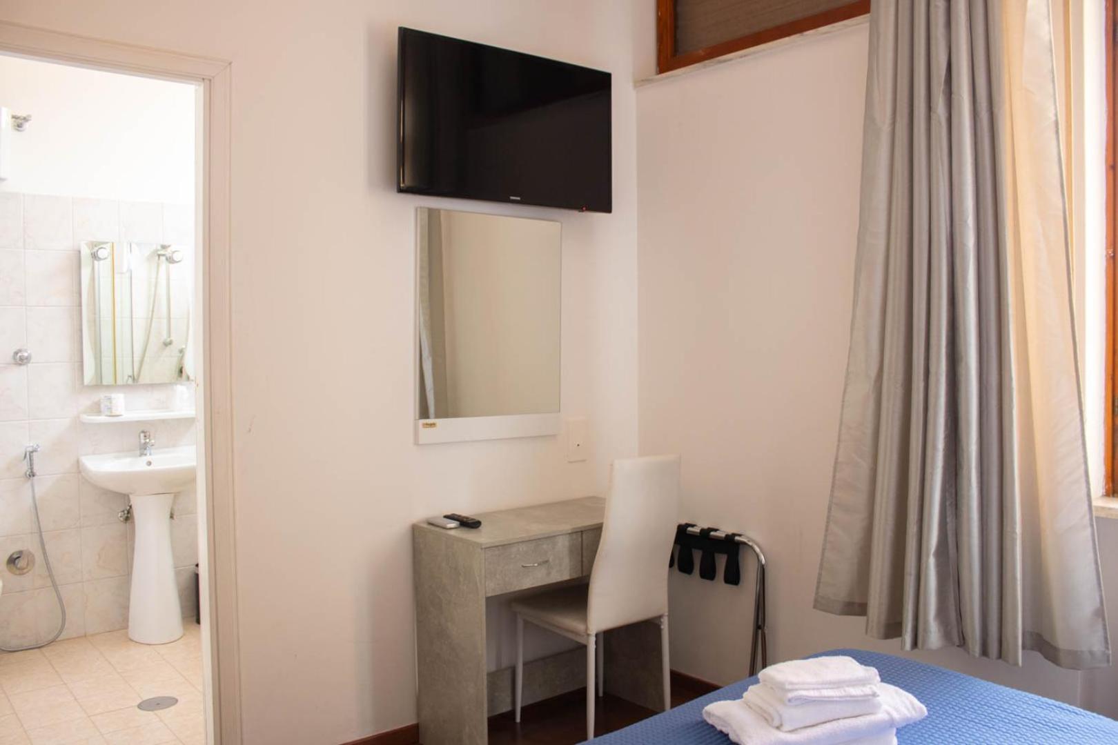 Oasi San Francesco Hotel *