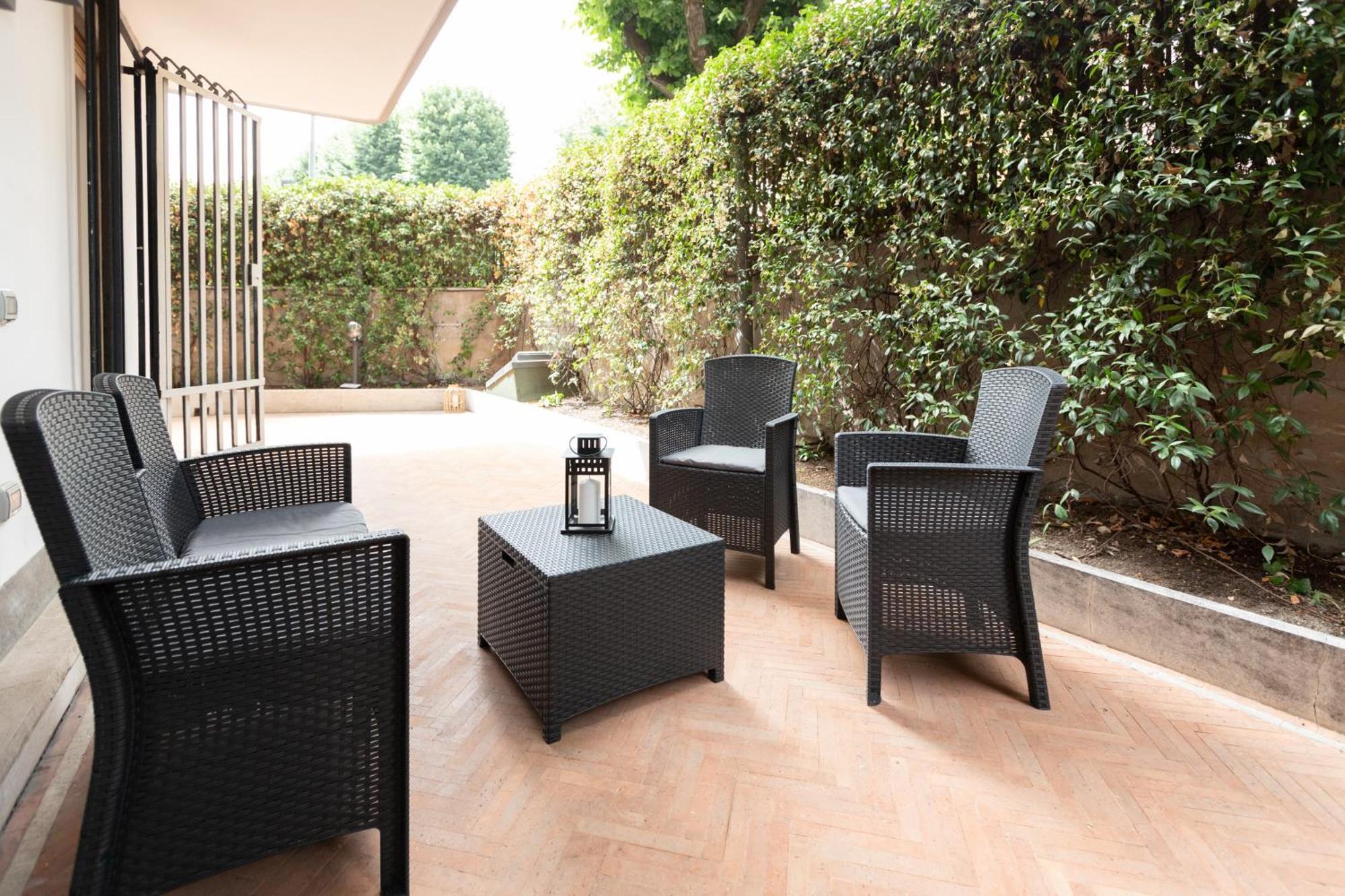 Caracalla Garden House *