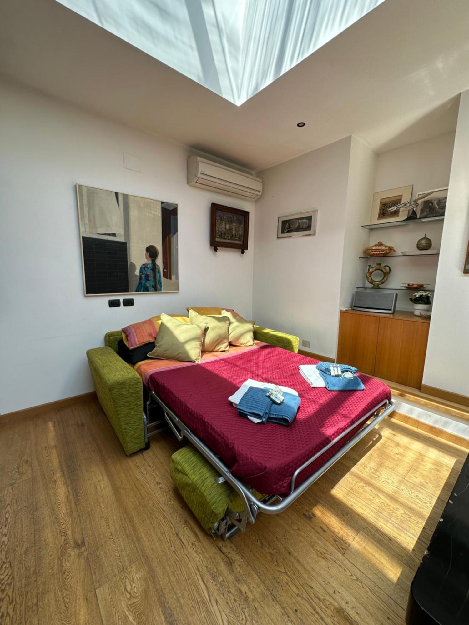 Apartment Nuovo Loft A Trastevere Con Super Terrazza Rome