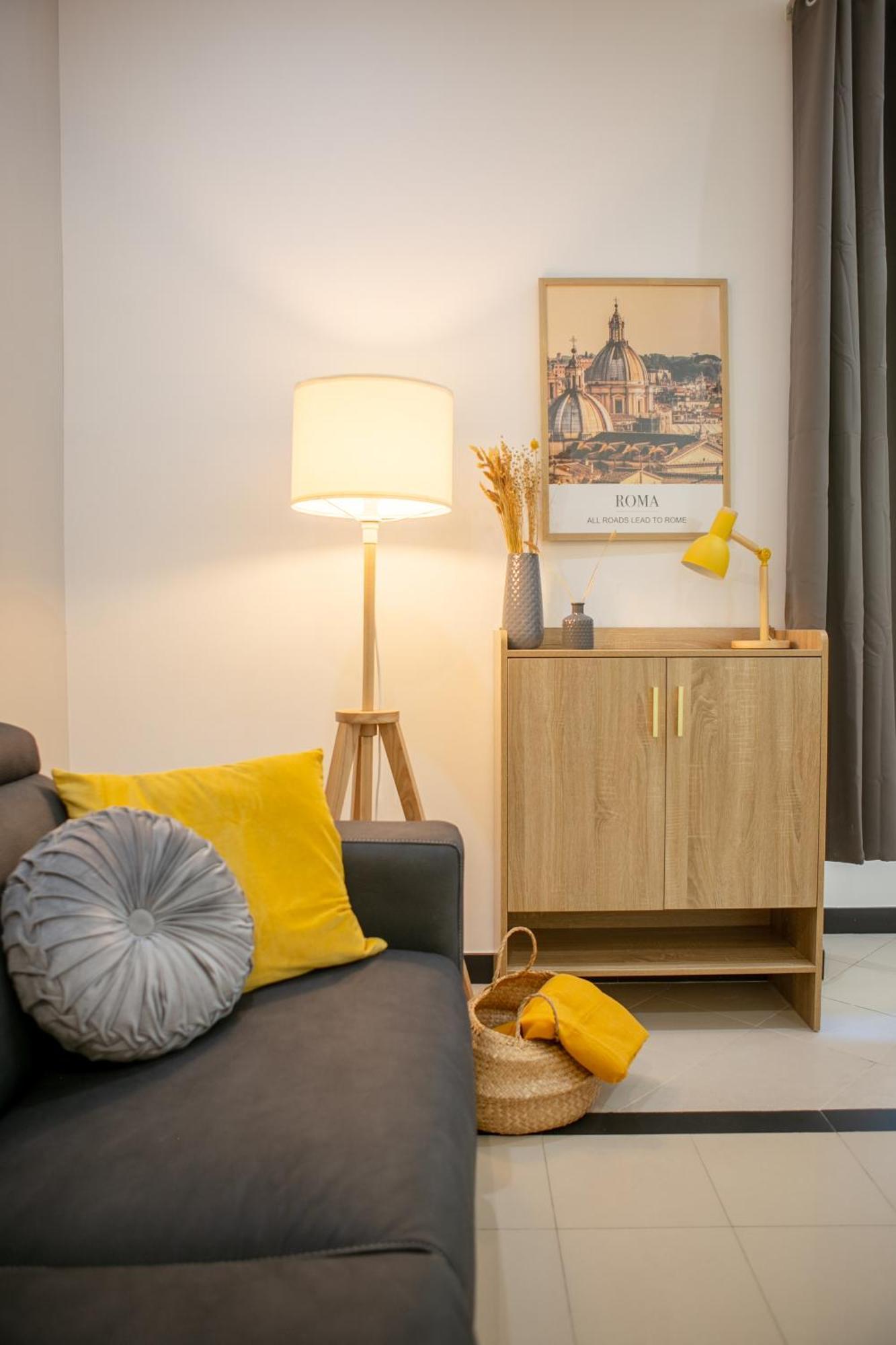 Mustard S Camillo - Homes Apartment Rome