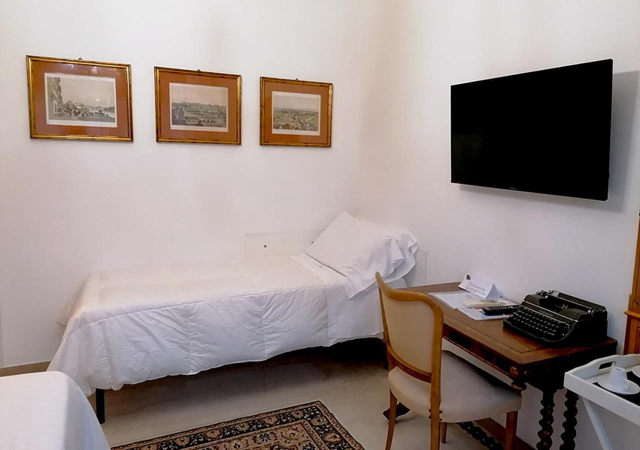 Gregory Place Fine Vatican Bed & Breakfast 2*