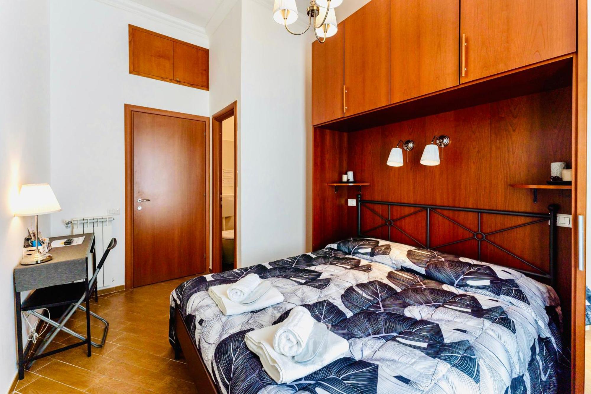 Miclad Colosseum Guest House Bed & Breakfast Rome