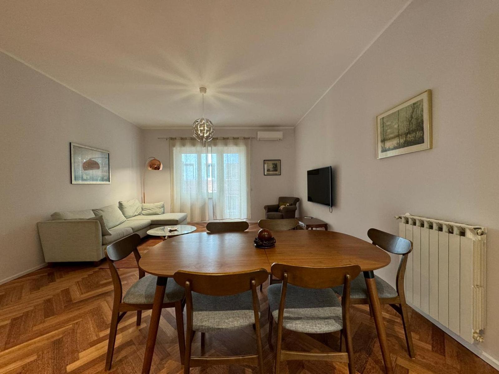 Apartment Refined Retreat In Renovated P R A T I Gem Rome
