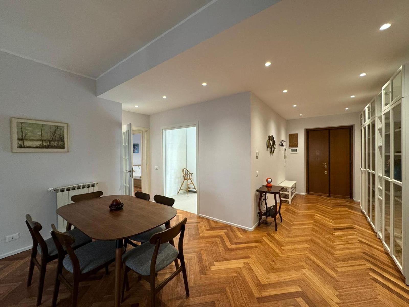Refined Retreat In Renovated P R A T I Gem Apartment Rome