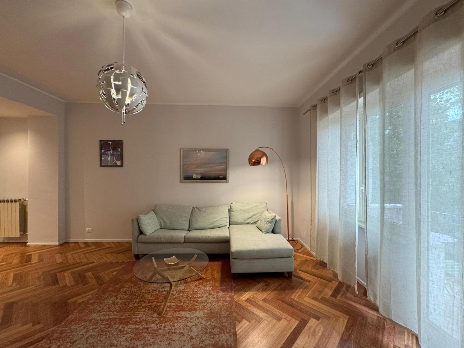 Apartment Refined Retreat In Renovated P R A T I Gem *
