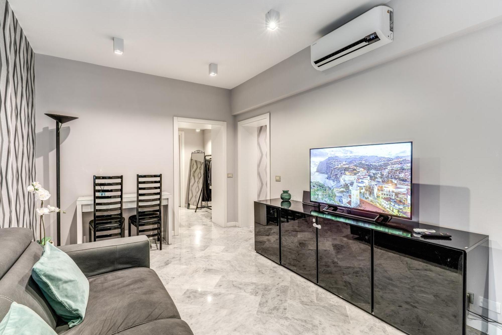 R22 Apartment Rome