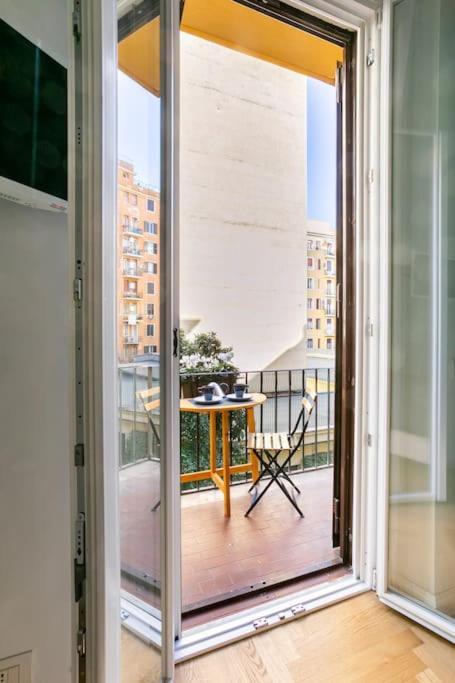 La Finestra Apartment *