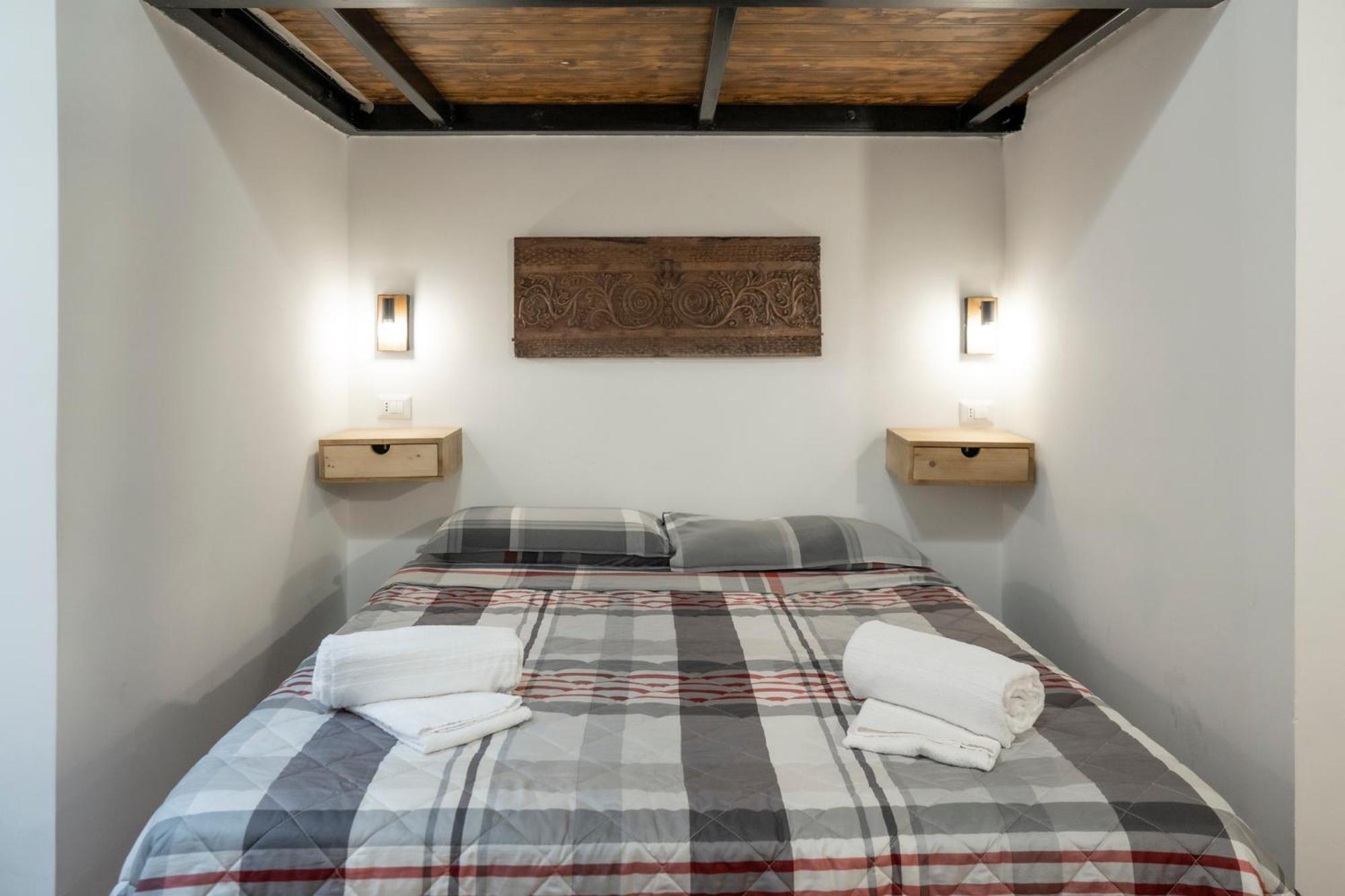 Domus Capocci - Rione Monti