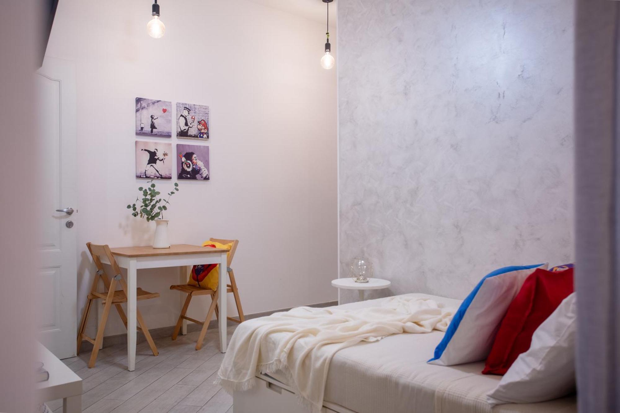 Stanza Comoda E Silenziosa Con Bagno Privato E Area Lavoro E Relax *