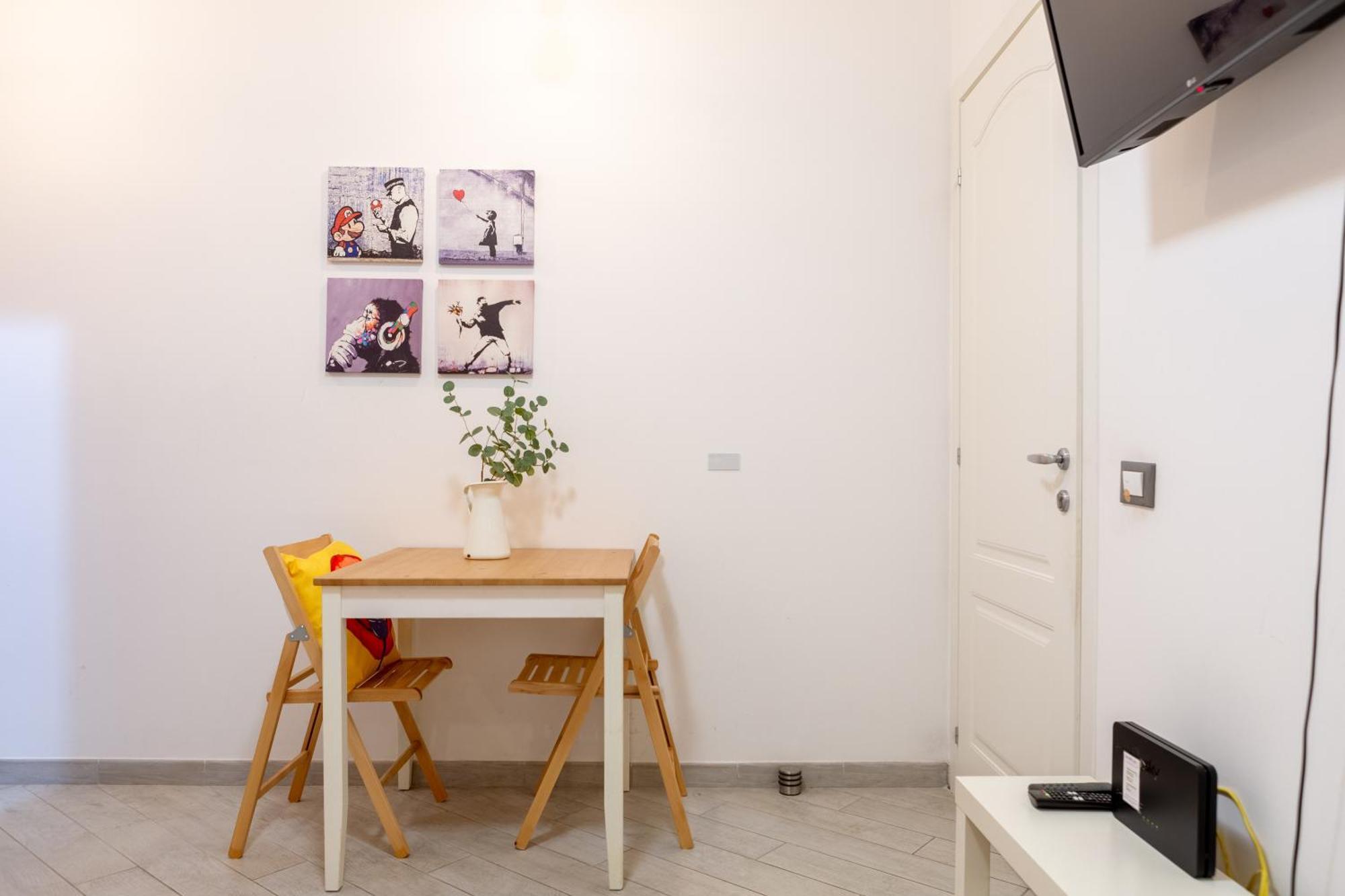 Stanza Comoda E Silenziosa Con Bagno Privato E Area Lavoro E Relax *