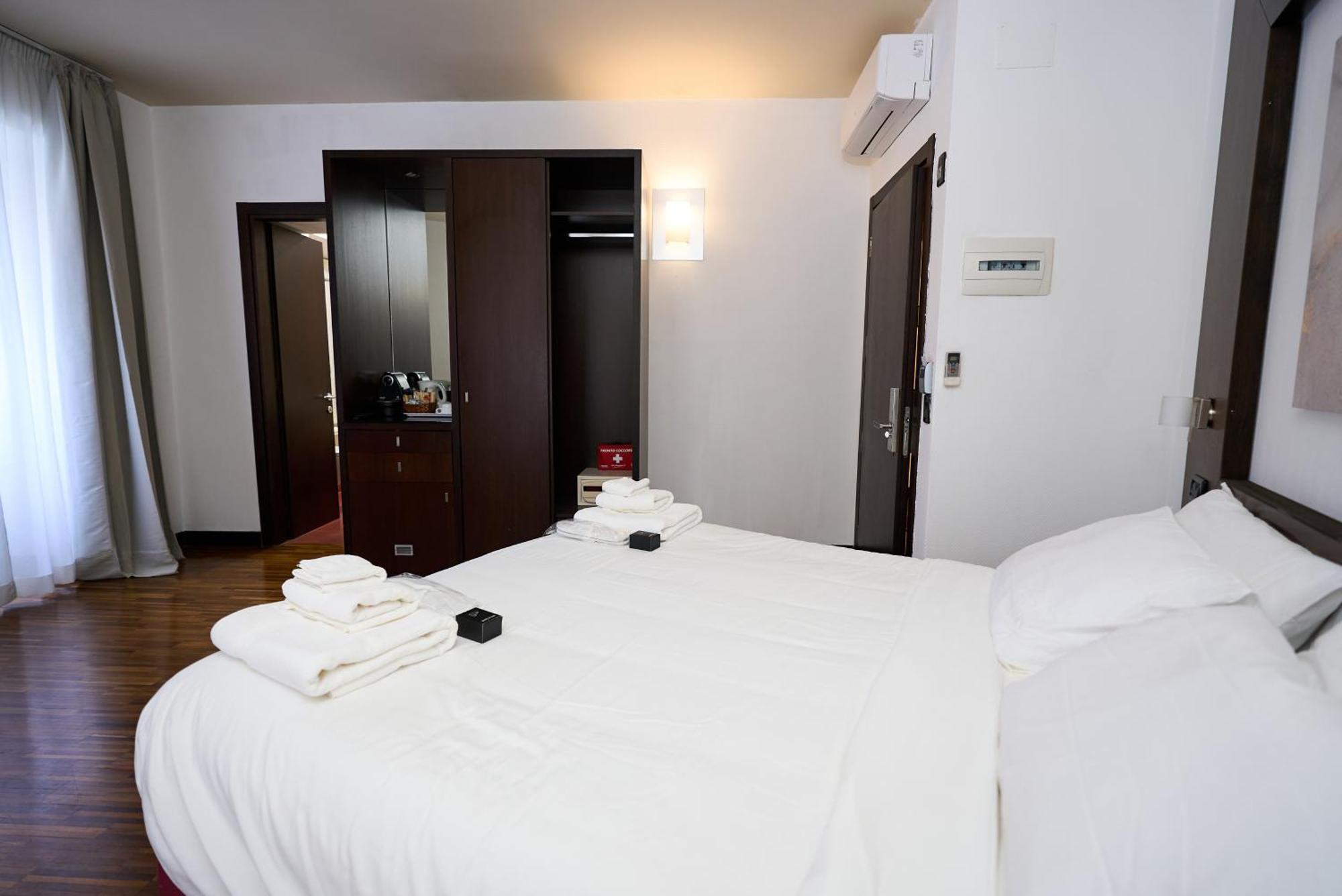 Gemini Guest house *