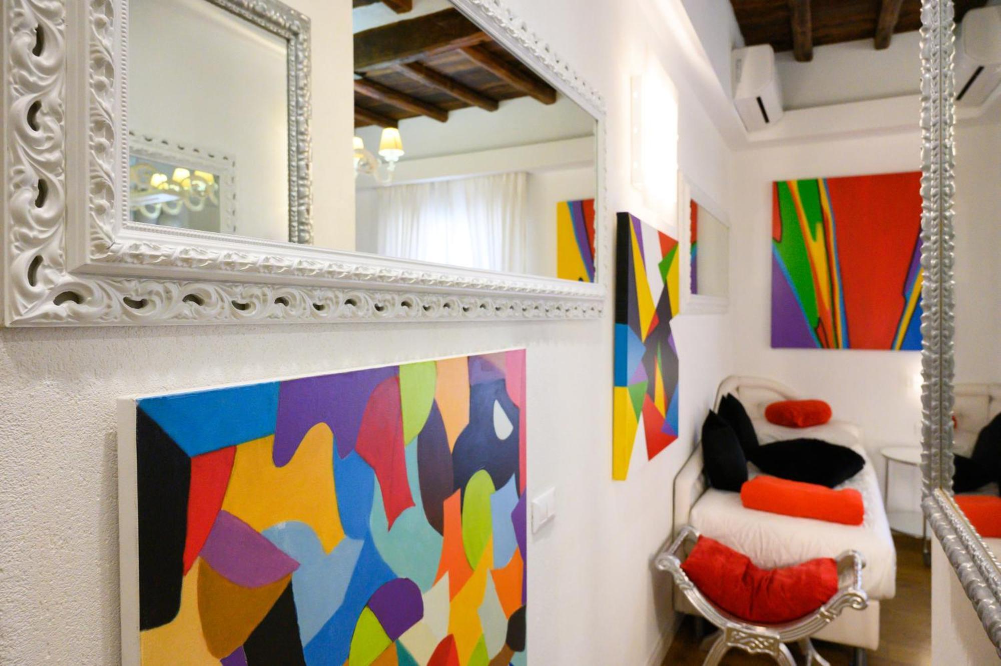Domus Spagna Frattina Guest house Rome