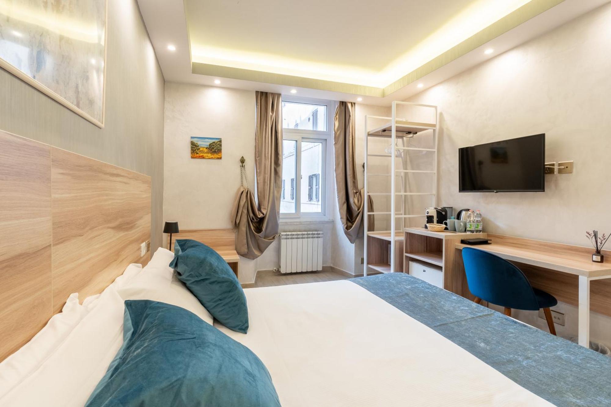 Bed & Breakfast Drago D'oro - Accross From Metro Vittorio Emanuele