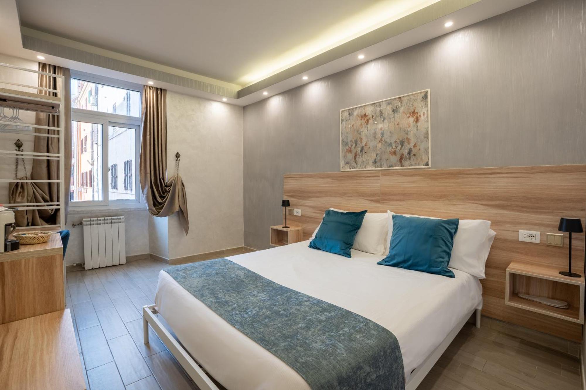 Bed & Breakfast Drago D'oro - Accross From Metro Vittorio Emanuele Rome