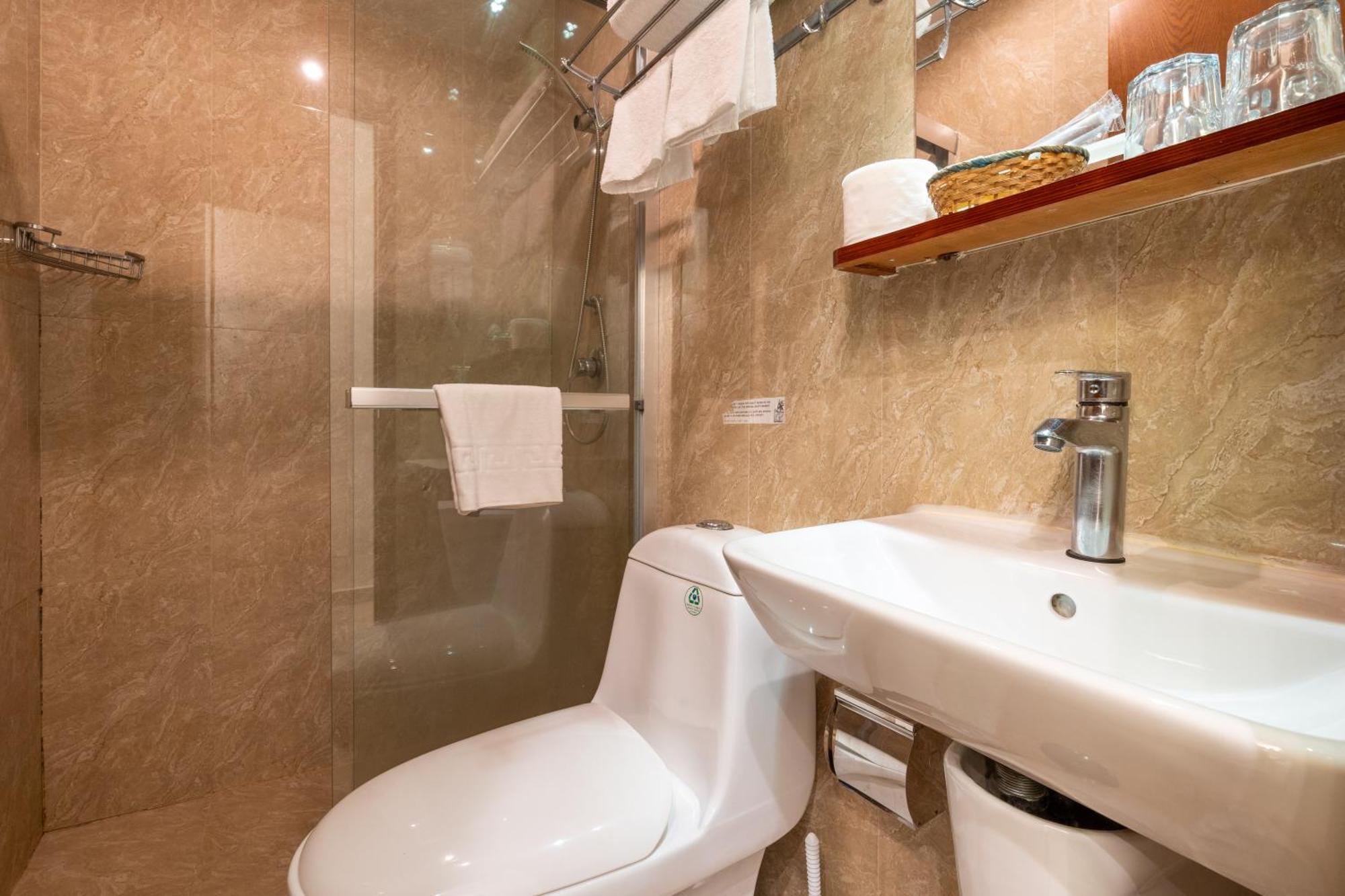 Bed & Breakfast Drago D'oro - Accross From Metro Vittorio Emanuele