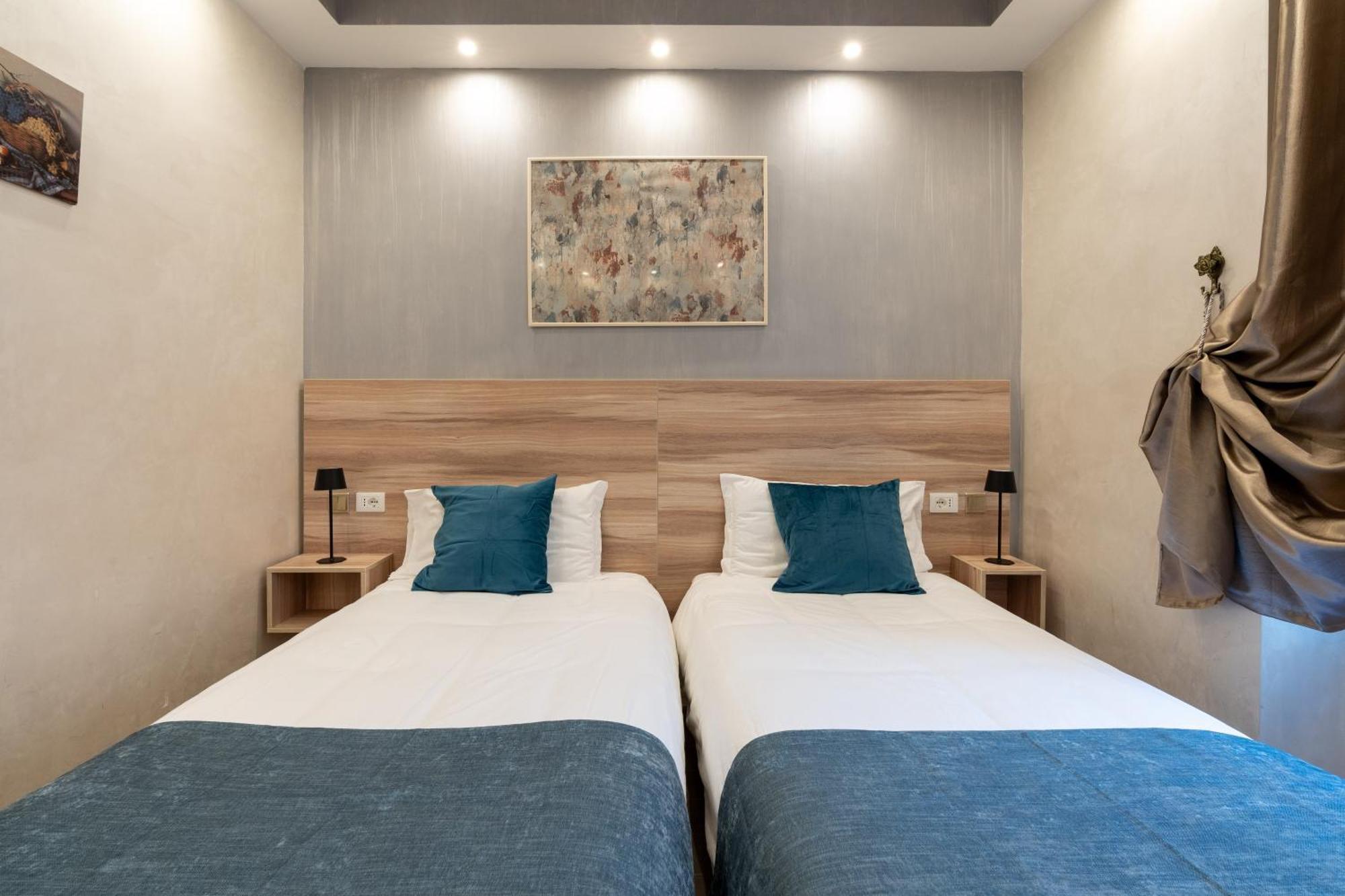 Drago D'oro - Accross From Metro Vittorio Emanuele Bed & Breakfast 2*