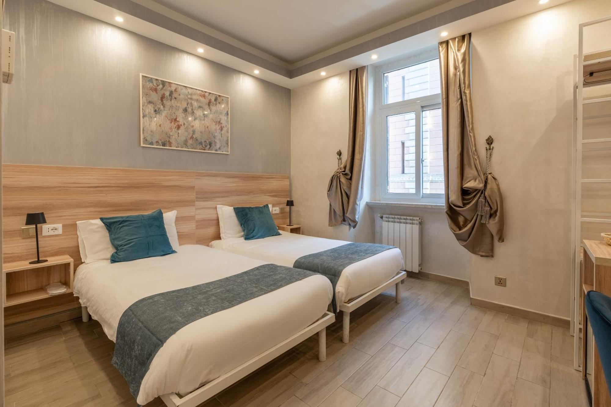 Drago D'oro - Accross From Metro Vittorio Emanuele Bed & Breakfast Rome