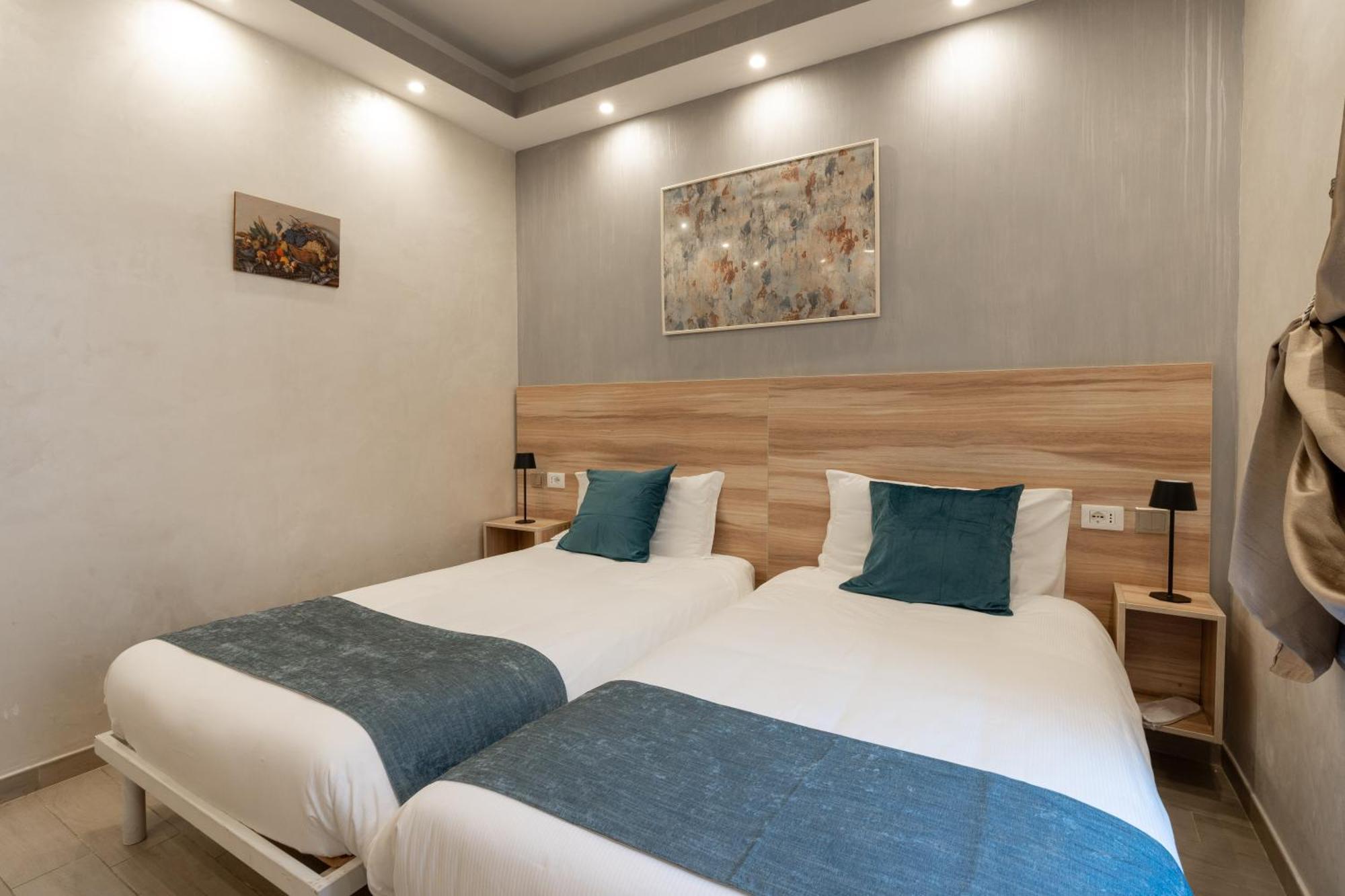 Bed & Breakfast Drago D'oro - Accross From Metro Vittorio Emanuele 2*