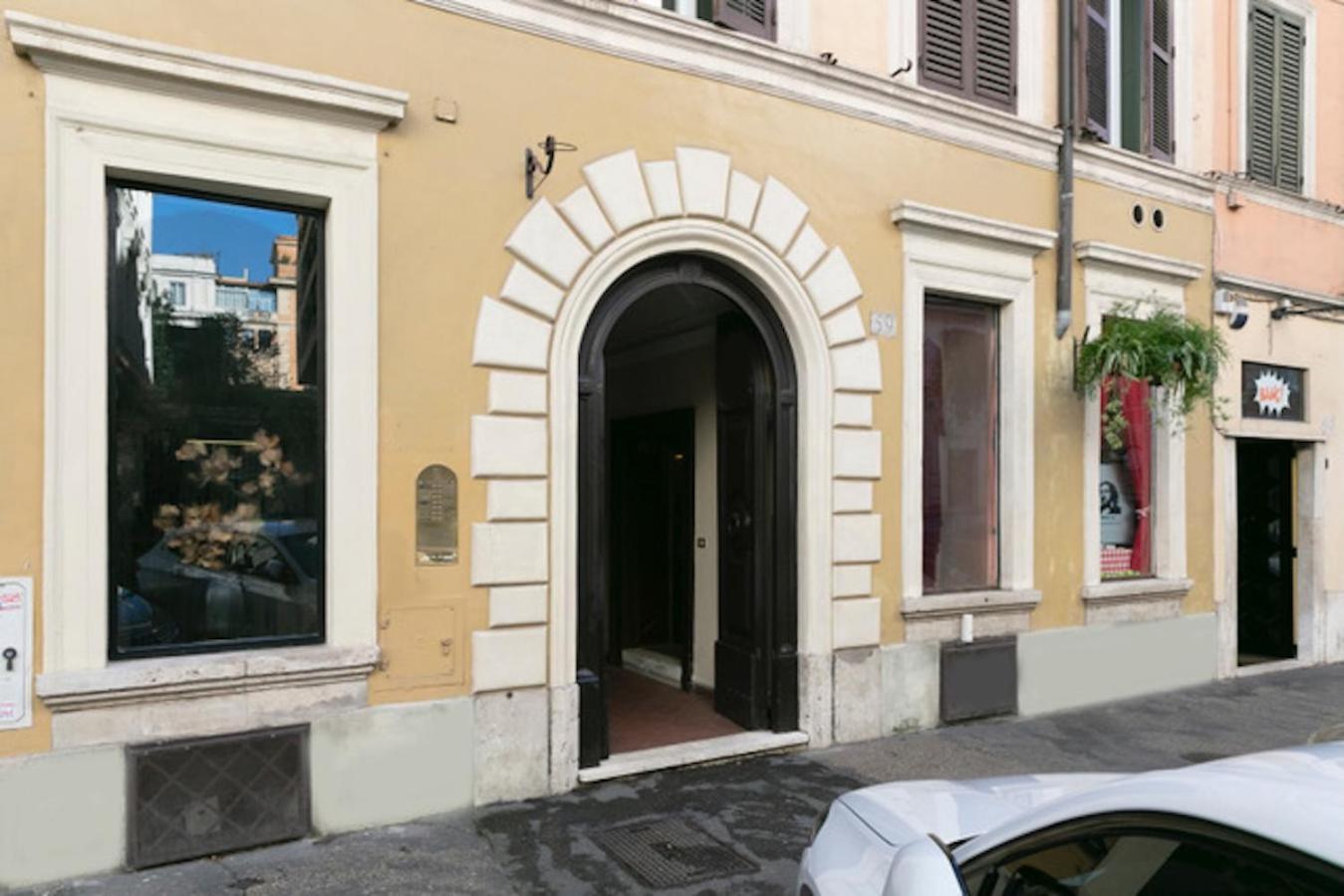 Design In The Center Of - Spanish Steps - Trevi Fountain - Piazza Del Popolo